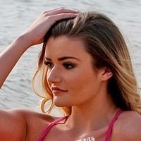 Bekka Batchelor Nøgen