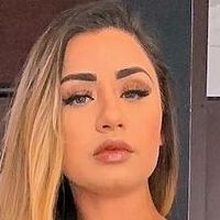 Bella Araujo Nøgen