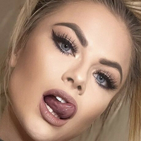 Bella Cox Nøgen