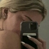 Bella Renaldi Nøgen