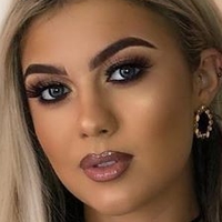 Belle Hassan Nøgen