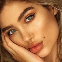 Belle Lucia Nøgen