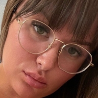 Beth Halsey Nøgen