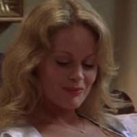 Beverly D'Angelo Nøgen