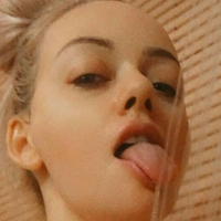Blonde Temptress Nøgen