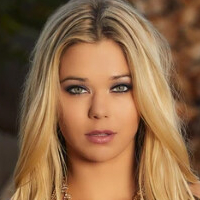 Bree James Nøgen
