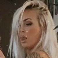Bri Joy Nøgen