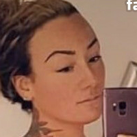 Brianne Sigurdson Nøgen