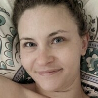 Brit_vee Nøgen