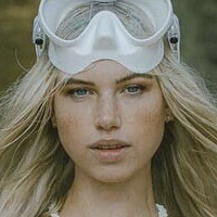 Brittan Byrd Nøgen