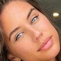 Brtmanuela Nøgen