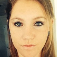 Caitlin Bond Nøgen