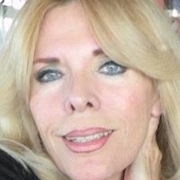 Carmelina Encinas Nøgen