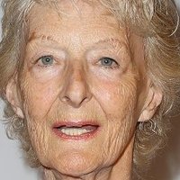 Caroline Blakiston Nøgen