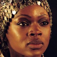 Caroline Chikezie Nøgen