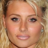 Carrie Michalka Nøgen