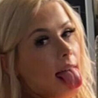 Casey Lewis Nøgen