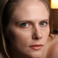 Casey McKinsey Nøgen