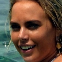 Cassandra Wood Nøgen