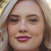 Cassidy June Nøgen