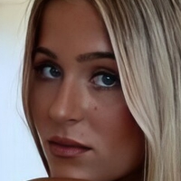 Cassie Roberts Nøgen