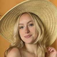 Cece Handley Nøgen