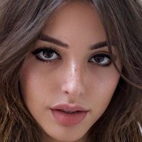 Celine Farach Nøgen