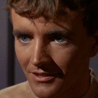 Charlie Evans Nøgen
