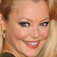 Charlotte Ross Nøgen