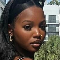 Chelley Bissainthe Nøgen