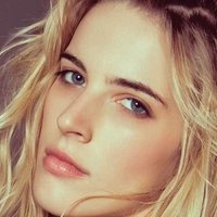 Chloë Holmes Nøgen
