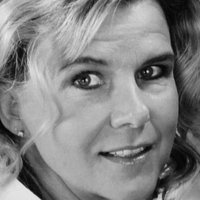 Christiane Heinrich Nøgen