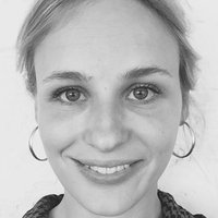 Claire Gordon Nøgen