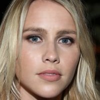 Claire Holt Nøgen