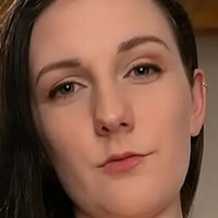 Clara Dee Nøgen
