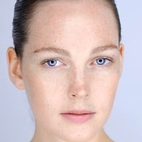 Clare Durant Nøgen