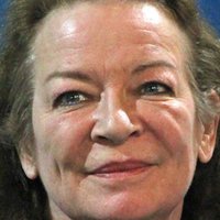 Clare Higgins Nøgen