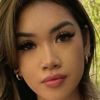 Clarissa May Nøgen