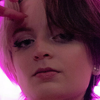 criticallykaisa Nøgen
