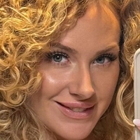 curly.girl.2 Nøgen