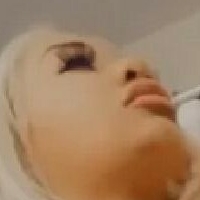 Curvyredbone Nøgen