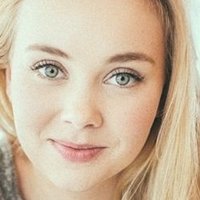 Dagny Backer Johnsen Nøgen