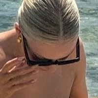 Daisy Herriott Nøgen
