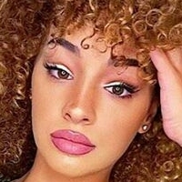 Dana Curly Nøgen