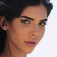 Dana Peretz Nøgen