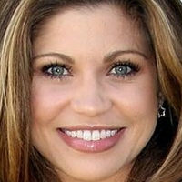 Danielle Fishel Karp Nøgen