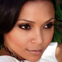 Danielle Nicolet Nøgen