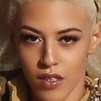 Debbi James Nøgen