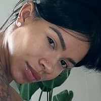 dejanicolehiott Nøgen