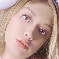 Demy Suseth Nøgen
